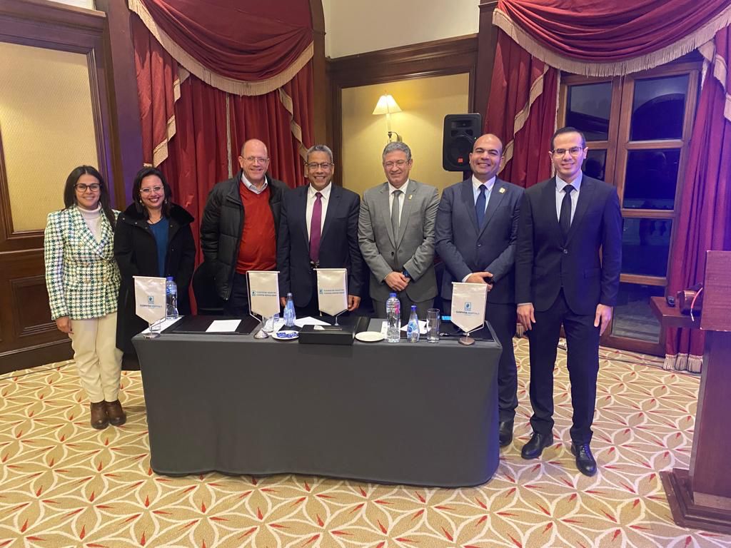 جلسة علمية في إطار "البرنامج الشامل لأورام النساء"